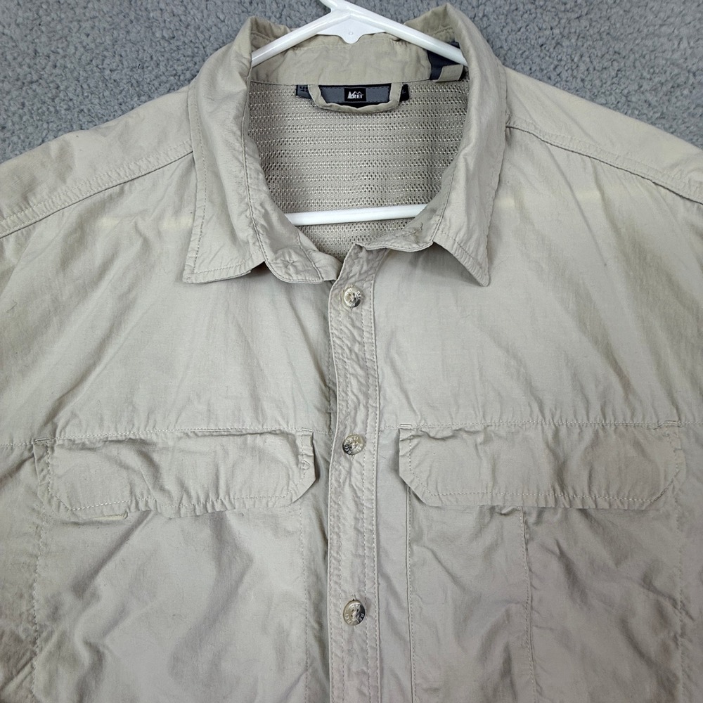 REI Co-op Sahara XXL Mens Beige Button Up Fishing Hiking Shirt UVP 30+ Nylon - Picture 2 of 10